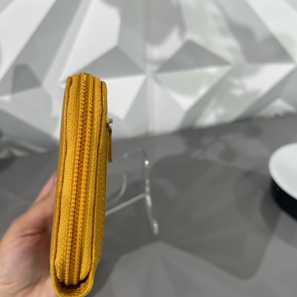 Authentic Chanel Caviar Yellow Zippy Long Wallet - Picture 7 of 16